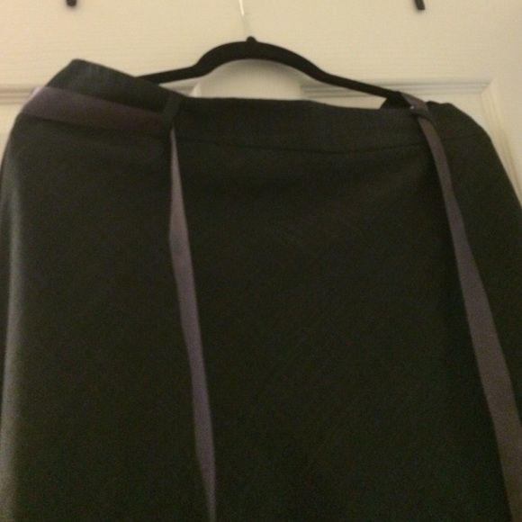 Charcoal grey skirt - Picture 3 of 4