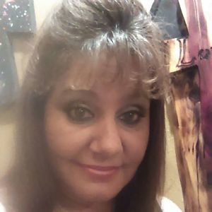 Meet your Posher, Debra