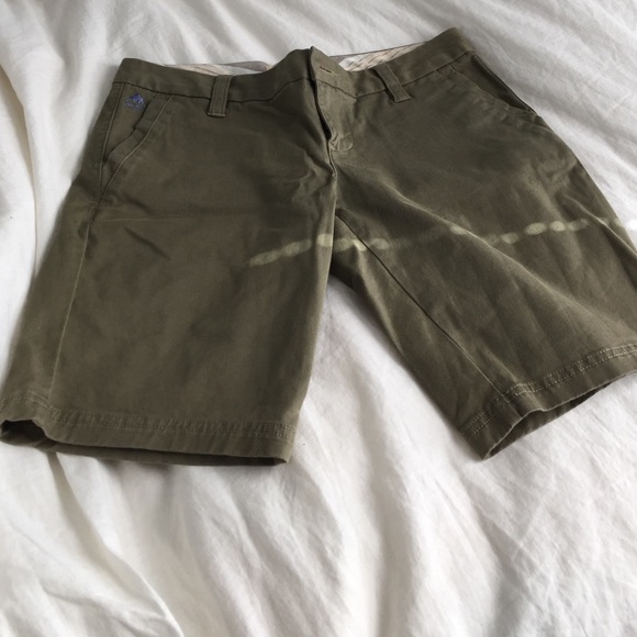 Dark khaki burton shorts
