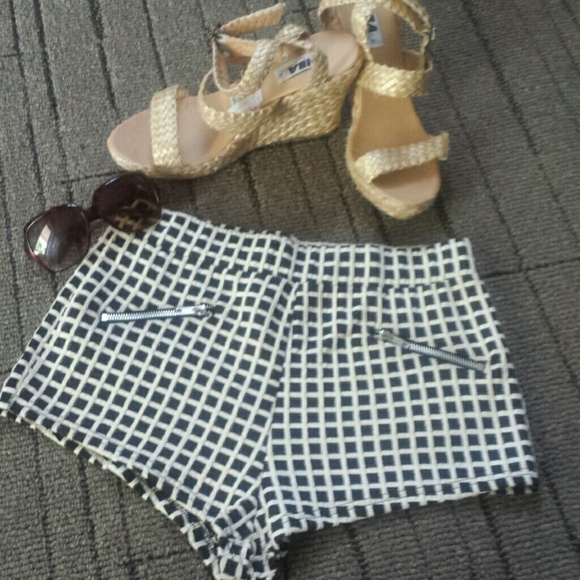 Sparkle & Fade Pants - High waisted shorts
