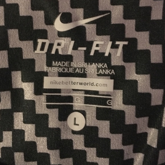 Nike leggings. SO CUTE!!! - Picture 4 of 4