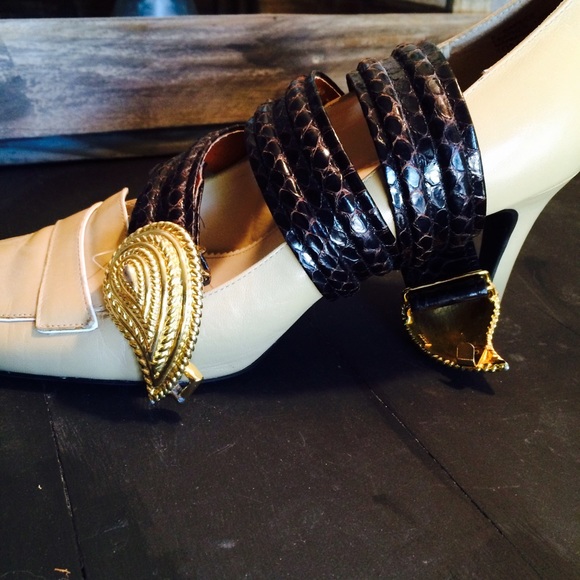 SOLD.!            Vintage Snakeskin Belt - Picture 1 of 3