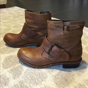 Steve Madden boots 🌸