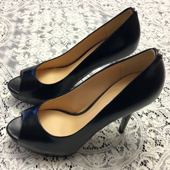 Guess Shoes - Beautiful Guess Heels!