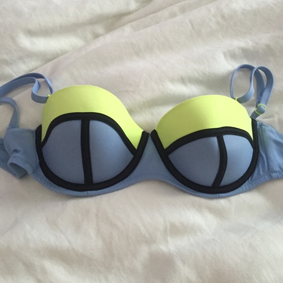 Victoria's Secret Other - Victoria's Secret Bathing Suit Top