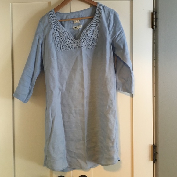 Light blue tunic