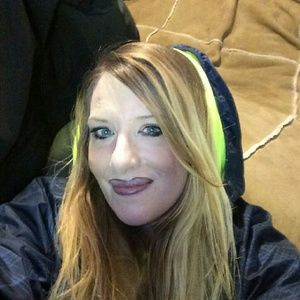 Meet your Posher, Brenda