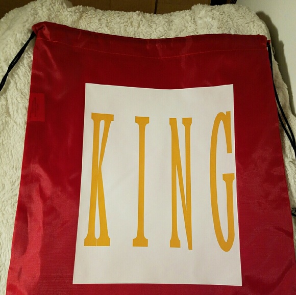 Cute shoestring back bag