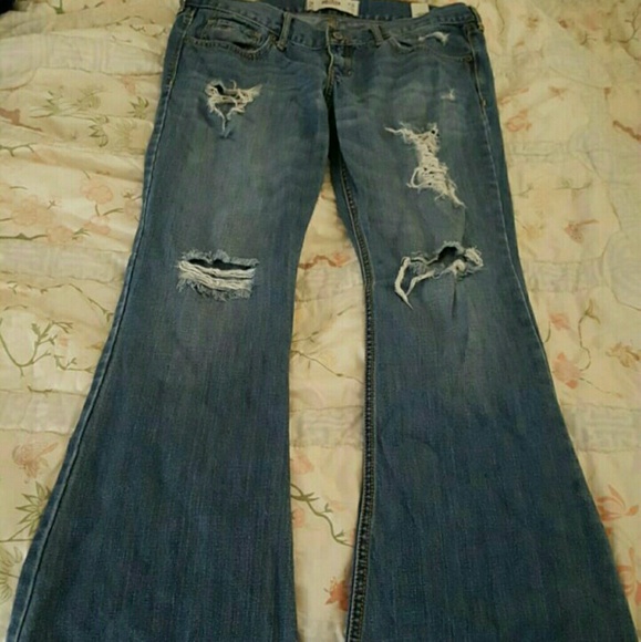 Hollister distress jeans