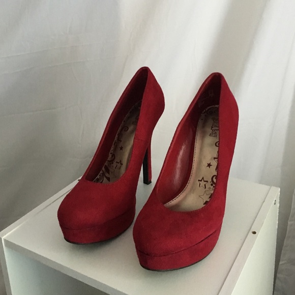 Brash Heels- never worn