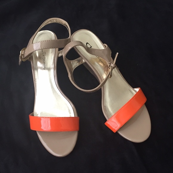 Color block orange and taupe heels