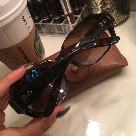 Brown Ray Ban sunglasses - Picture 3 of 4