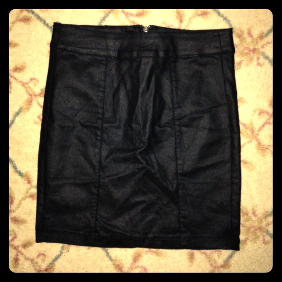 Forever 21 black mini skirt