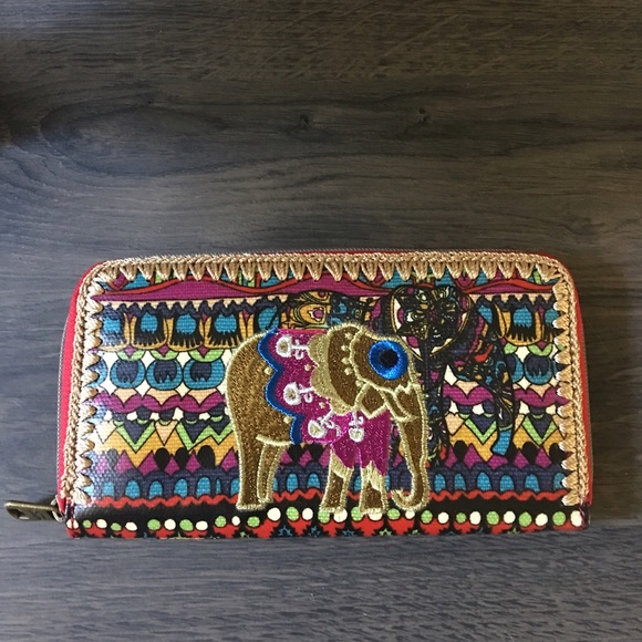 Sakroots Handbags - 🛍 Sakroots Elephant Large Zip Wallet
