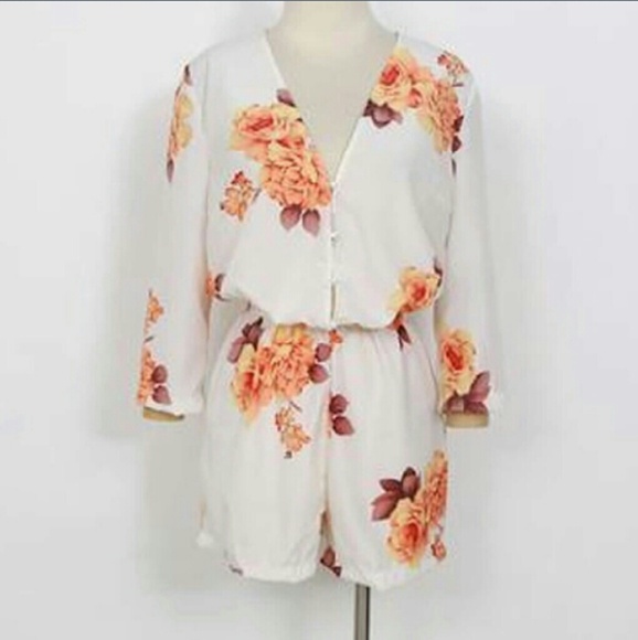 *LAST ONE* Playsuit Floral Romper - Picture 2 of 4