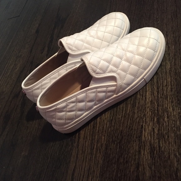 Steve Madden bright white shoes. Size 7.5