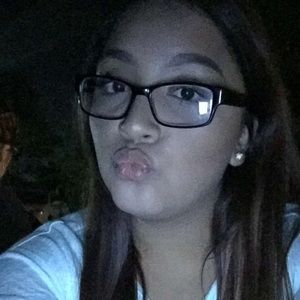 Meet your Posher, Jacqueline