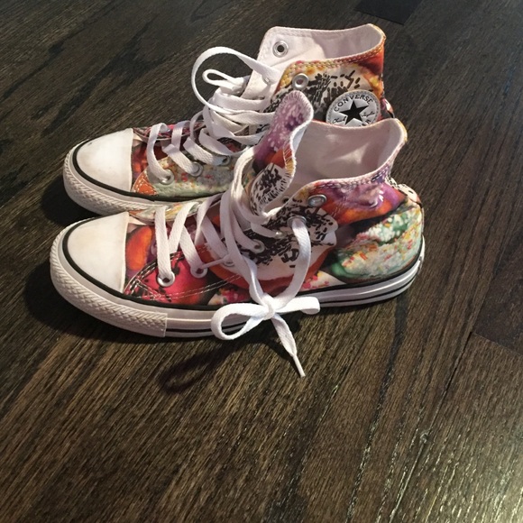 Very rare donut converse!