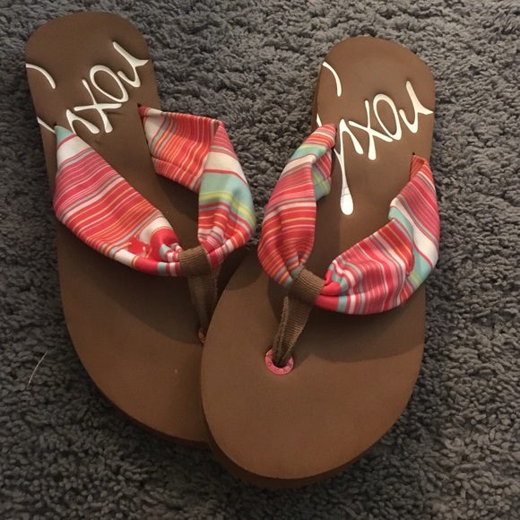 Roxy flip-flops - Picture 2 of 3