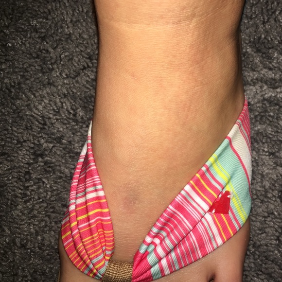 Roxy flip-flops - Picture 3 of 3