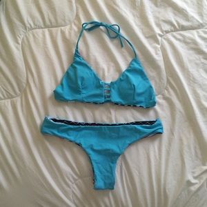 NWOT Tribal Print Reversible Bikini