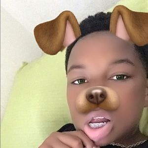 Meet your Posher, Deandre