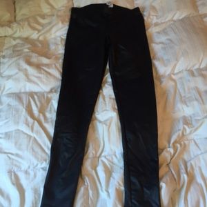 Faux leather black leggings