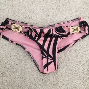 Victoria's Secret Swimwear: Bikini Bottom
