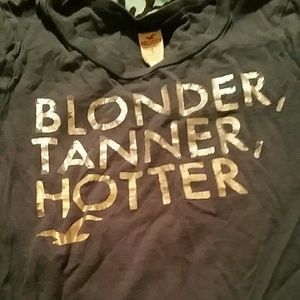 Hollister tshirt