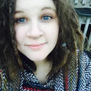 Meet your Posher, Caitlyn