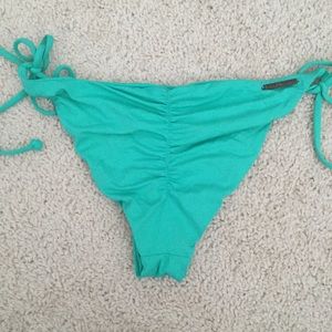 Billabong Swimwear: bikini bottom