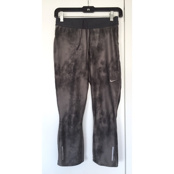 Nike DRI-FIT Capri Leggings - Picture 2 of 4