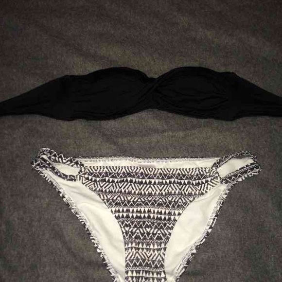 Bikini set - Picture 1 of 4