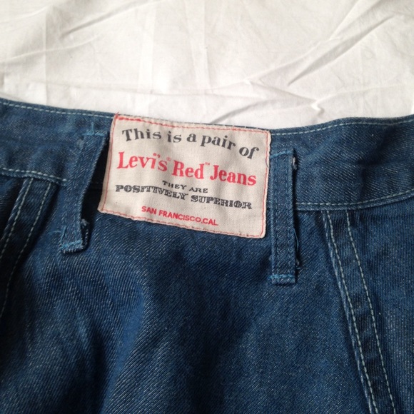 Levi's Red Jeans Denim flirty skirt - rare item - Picture 2 of 3