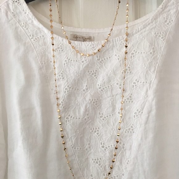 Gold necklace set with earrings
