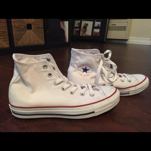 White Converse size 8 women
