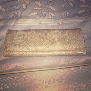 Gold clutch
