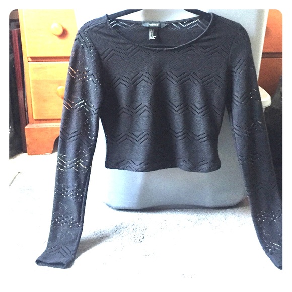 Black cut out crop top forever21