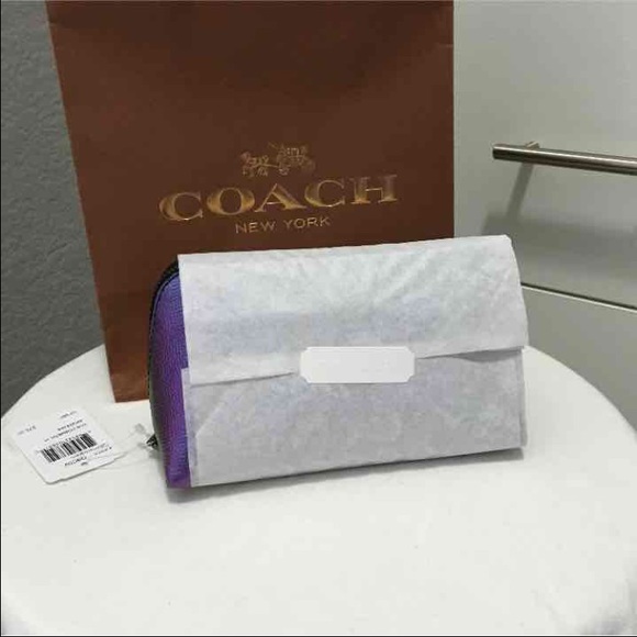 *SOLD* •RARE Coach Hologram - Picture 2 of 4