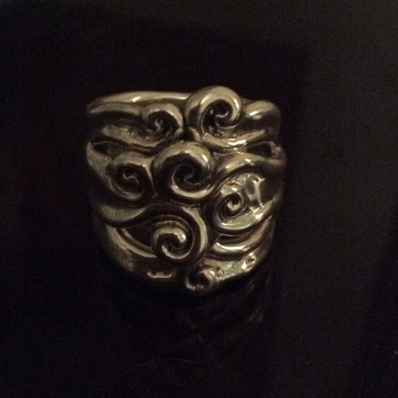 Sterling Silver Ring!