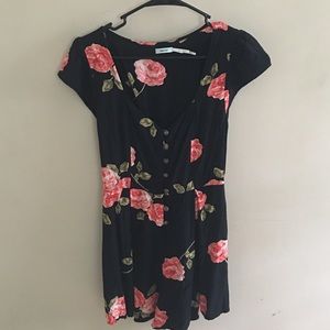 Kimchi Blue romper size medium