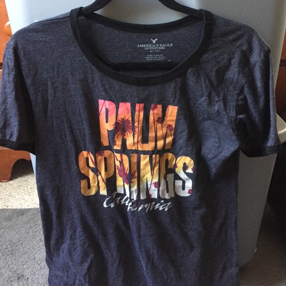 American eagle graphic tee