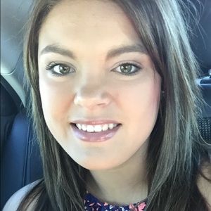 Meet your Posher, Hailey