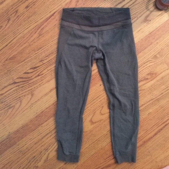 Lululemon crops