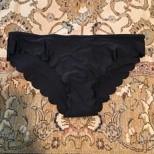 Black scallop edged bottoms
