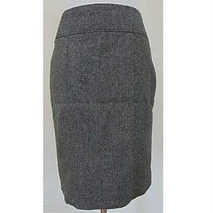 Preloved banana republic grey skirt size 4