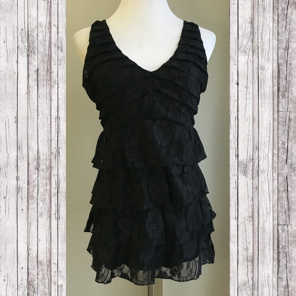 ✨NWOT ✨ Express Lace Top ✨