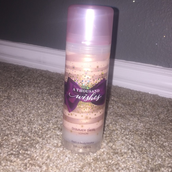 bath & body works lotion!