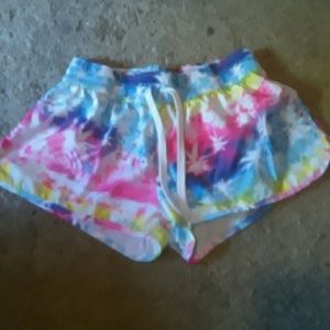 Colorful tie dye, stretchy hip band, shorts!