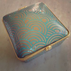 Trinket box